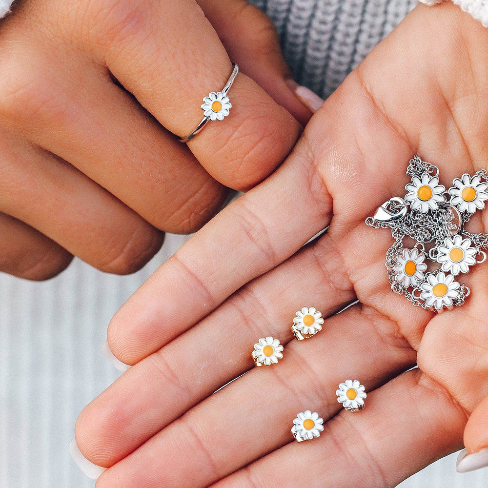 Daisy Choker 6